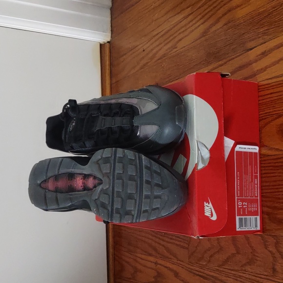 Nike Air Max 95 LV8 - Picture 3 of 6